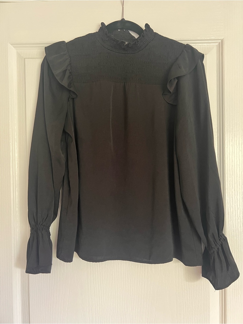 Banana Republic Black Ruffle-Yoke Long Sleeve Women's Top